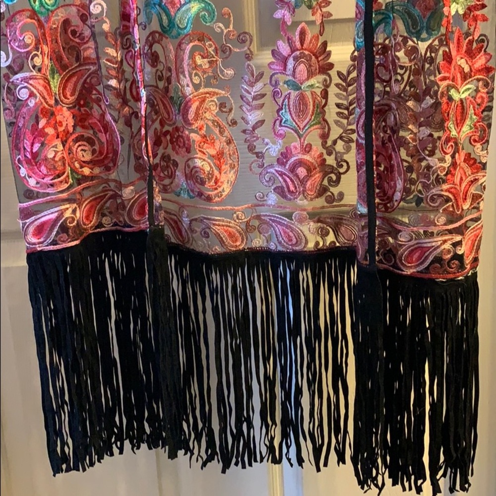 BOOHOO S/M FESTIVAL EMBROIDERED KIMONO